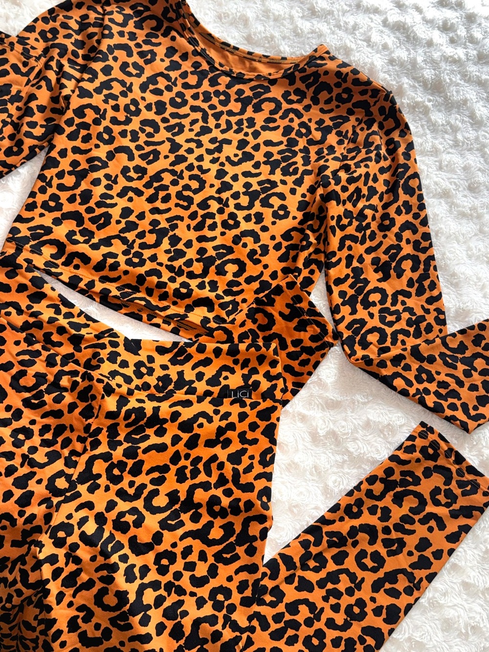 Lici Fit Cheetah Print Set